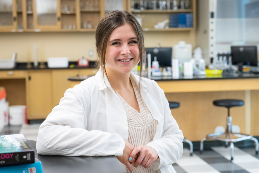 Reilly Sullivan, a fourth-year biology student and varsity athlete at UPEI, has been named a 2023 3M National Student Fellow. Reilly Sullivan