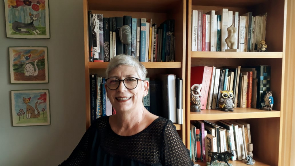 Dr. Lúcia Helena Marques Ribeiro Dr. Lúcia Helena Marques Ribeiro