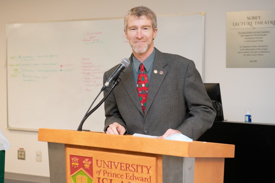 Dr. John VanLeeuwen named Interim Dean of AVC.