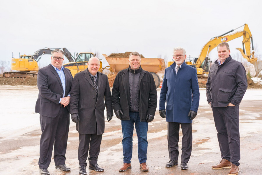 Environment, Energy and Climate Action Minister Steven Myers; Dr. Greg Keefe, UPEI; Premier Dennis King; Dr. Alexander (Sandy) MacDonald, Holland College; Economic Growth, Tourism and Culture Minister of Bloyce Thompson Clean Tech groundbreaking