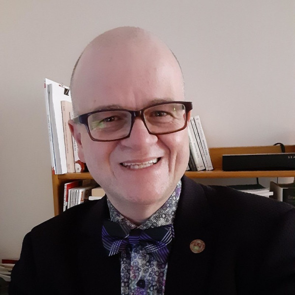 Dr. Carlo Lavoie Dr. Carlo Lavoie