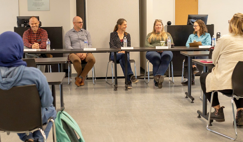 Panel of veterinarians and researchers speak at the AVC