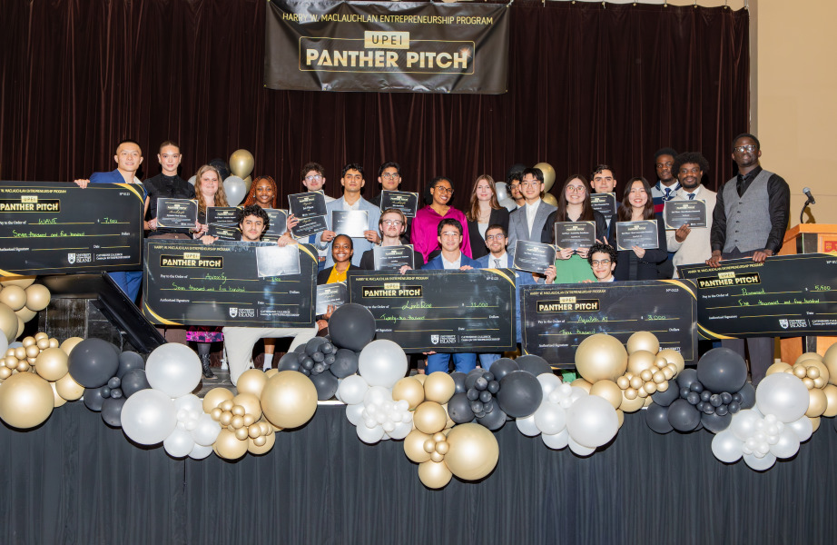 Group photo of all MacLauchlan Panther Pitch live pitch winners.