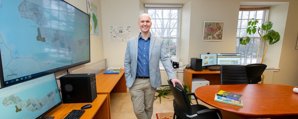 Dr. Josh MacFadyen