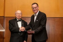 Dr. Greg Naterer, UPEI Vice-President Academic and Research, accepts the K.Y. Lo Medal from Dr. K.Y. Lo, Professor Emeritus of the University of Western Ontario, for his significant engineering contributions at the international level.