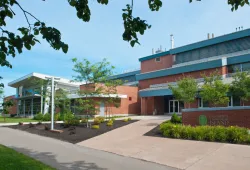 Atlantic Veterinary College receives full accreditation 
