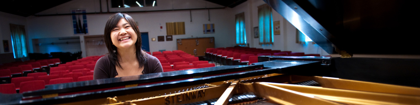 echo lau in the steel recital hall